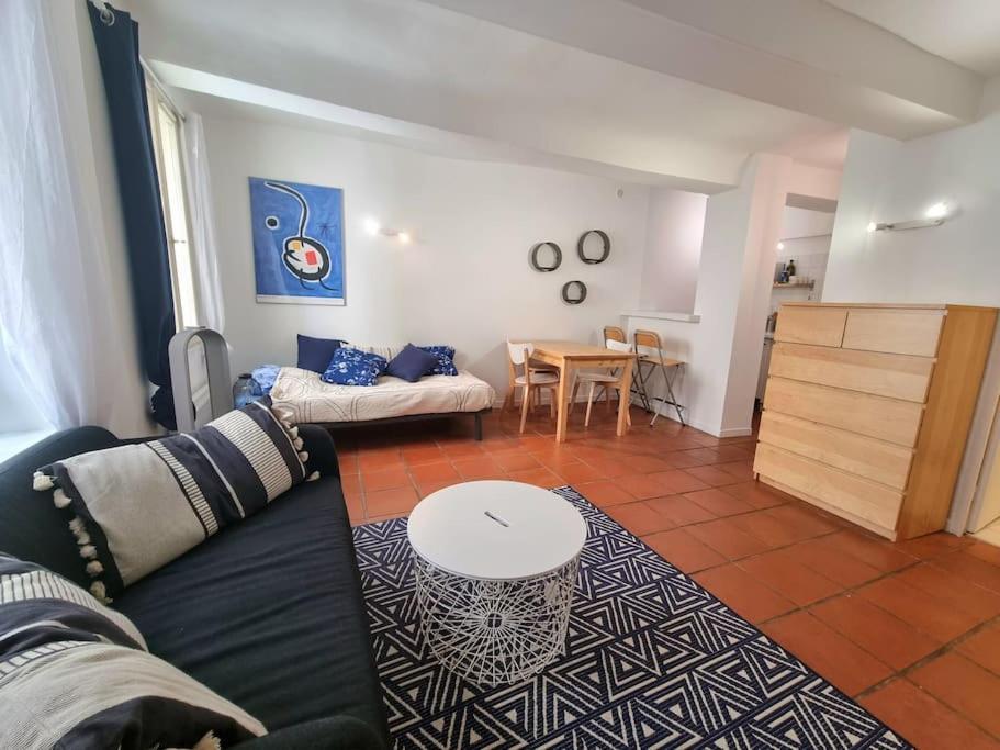 Studio Calme - Proximite Immediate Centre-Ville Aix-en-Provence Exterior photo